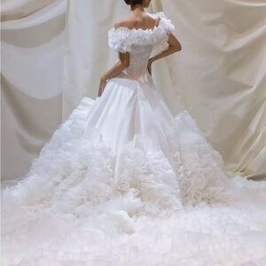 Elegant White Ruffled Wedding Dress